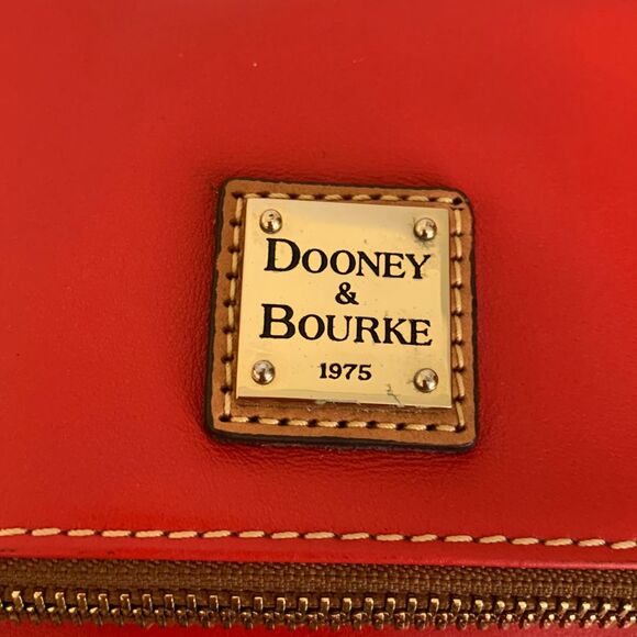 Dooney & Bourke Red Leather Crossbody Fold-Over Clutch Purse Tassel Strap - Picture 3 of 13